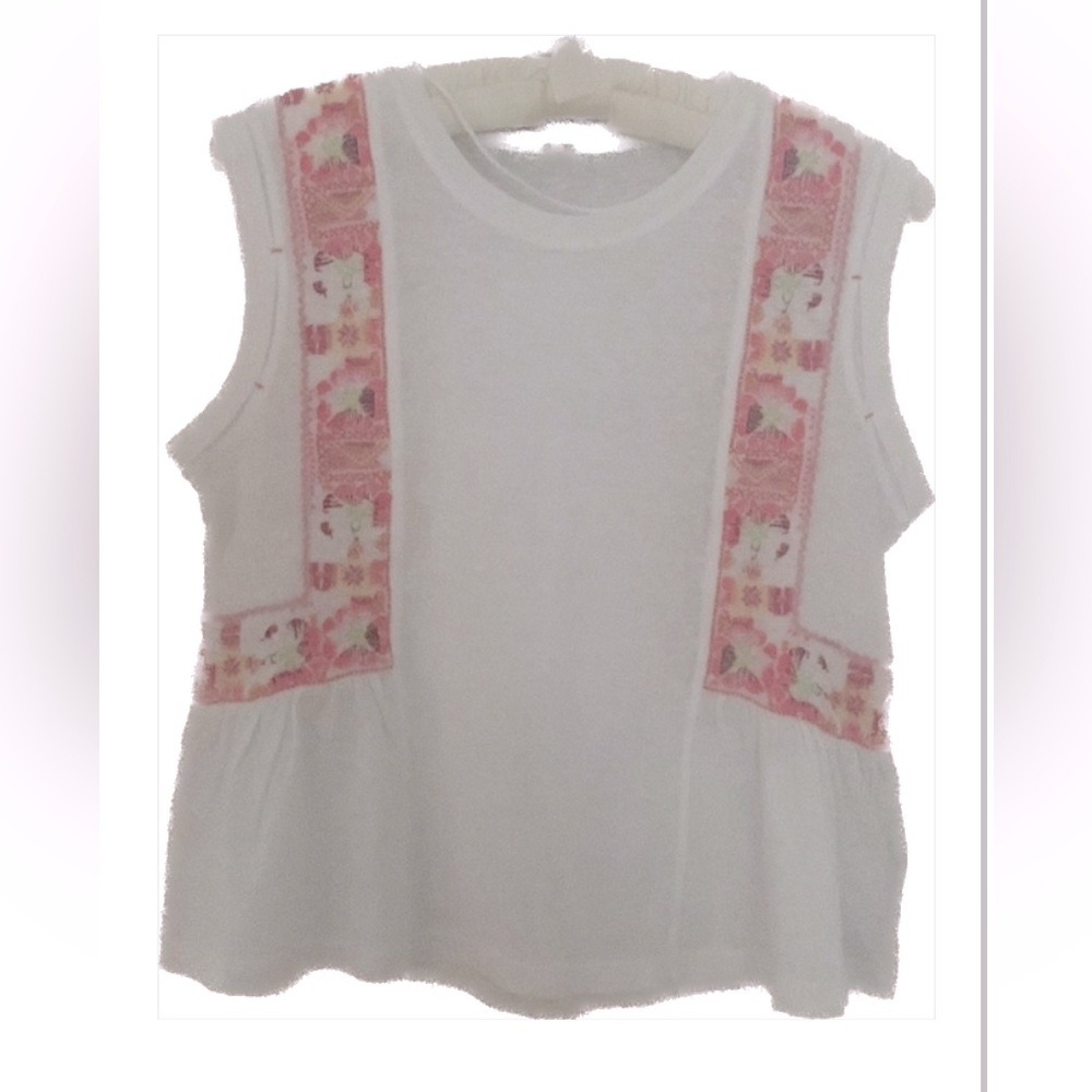Free People NWT sleeveless top. Size S